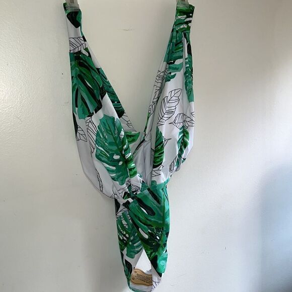 NWT CUPSHE PLUNGE NECK ONE PIECE TROPICAL MEDIUM SWIMSUIT - Picture 3 of 6